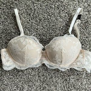 Victoria’s Secret bra